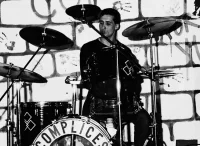 80 Buto Live Pb